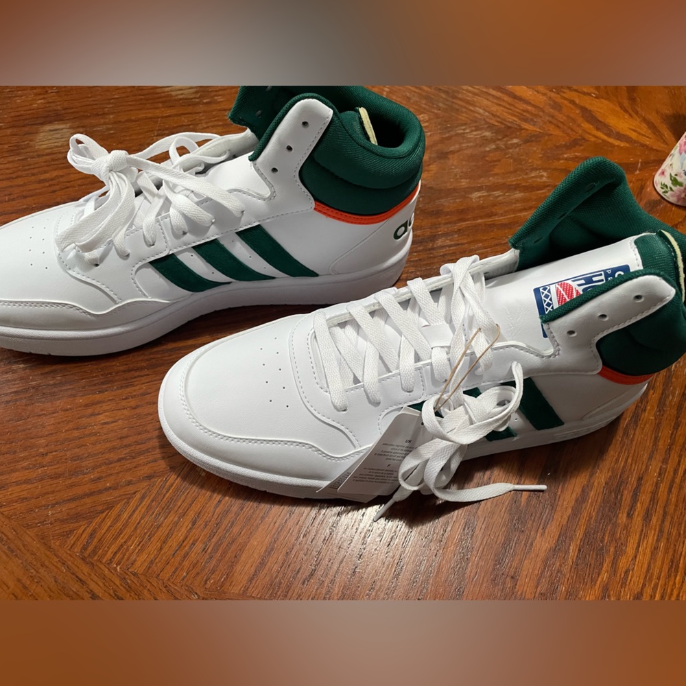 Adidas GY4744Hoops 3.0 mid collegiate green shoes men’s size 12